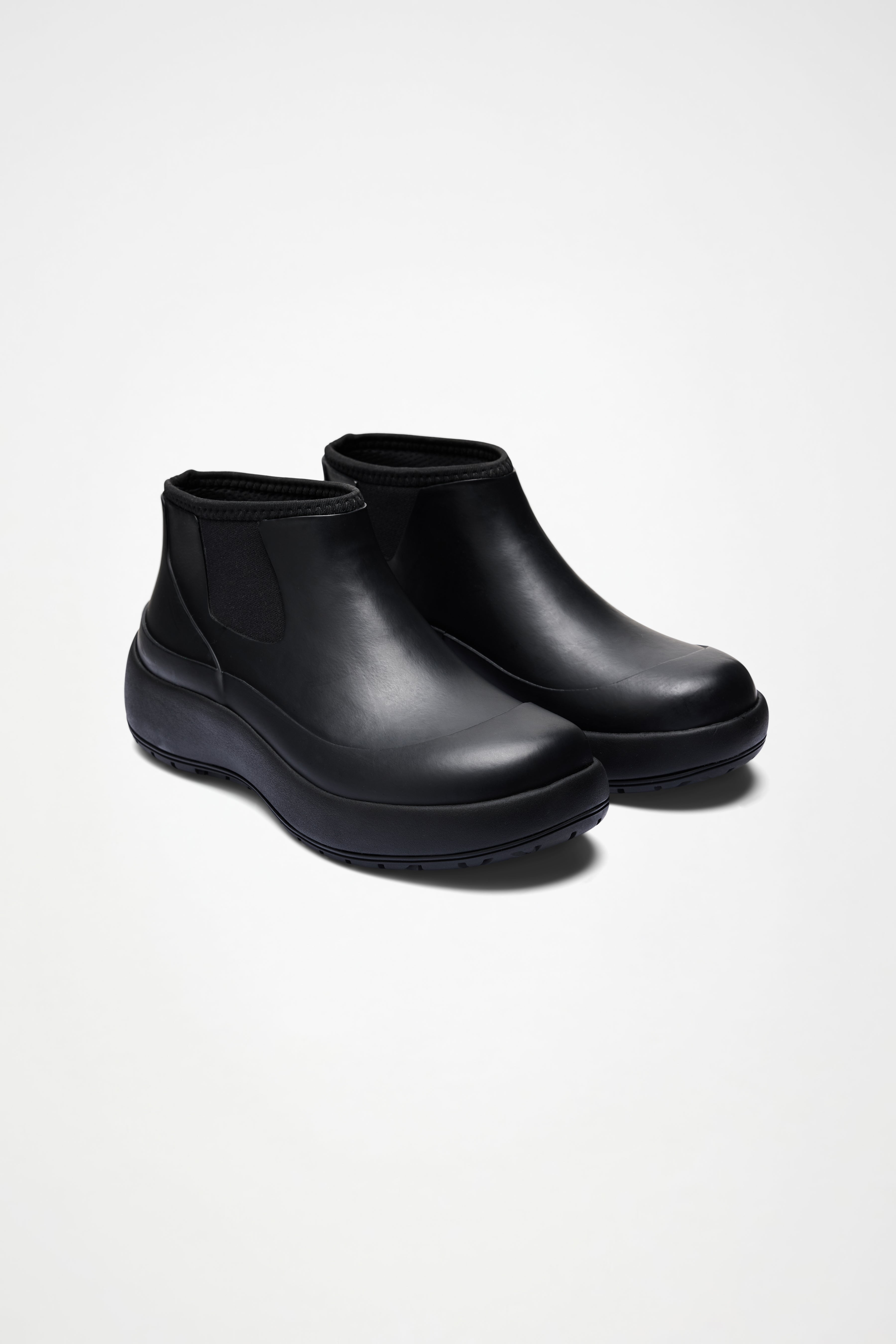 RAINS The Dry Boot Short W  Black Boot
