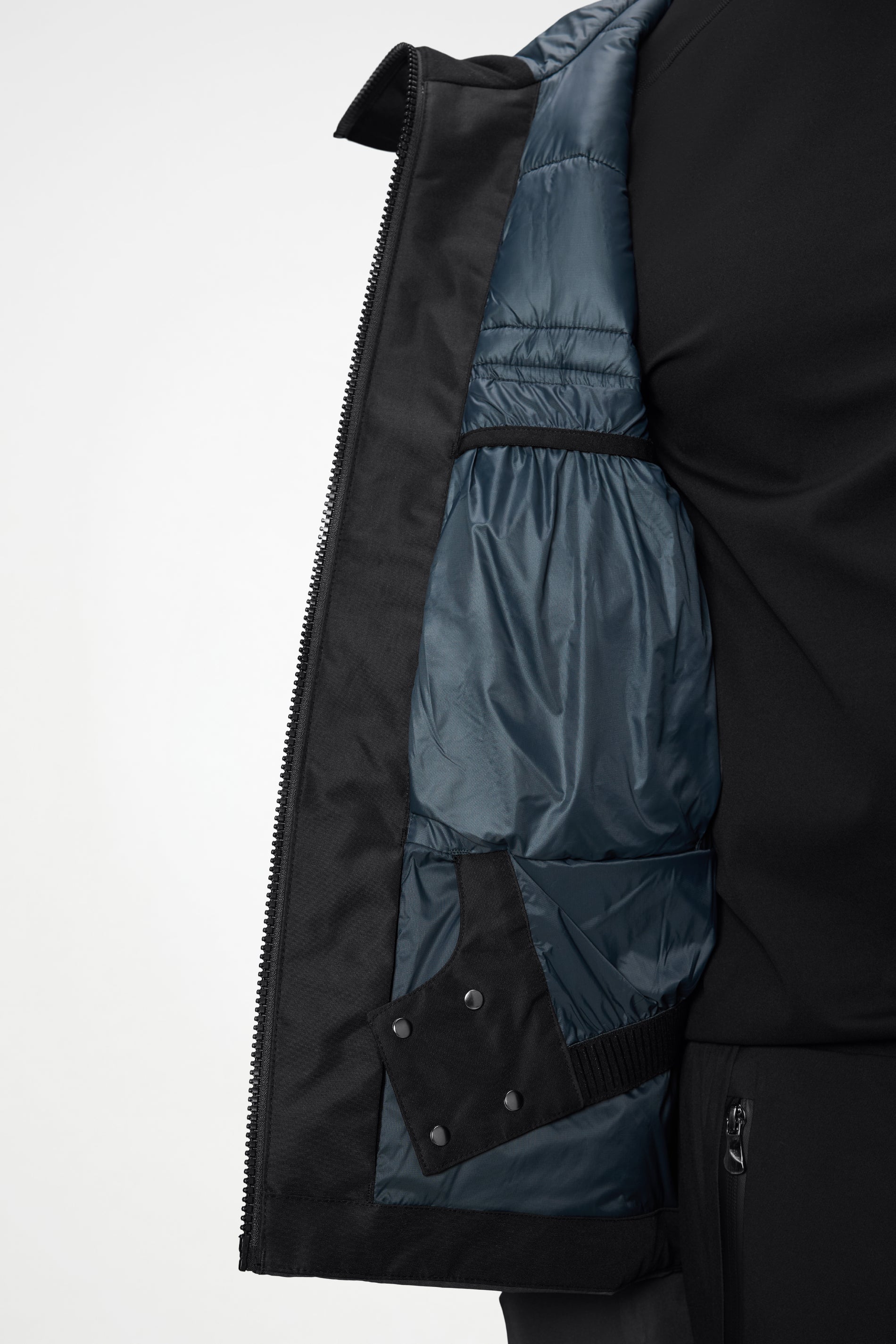 RAINS Niseko Ski Jacket Black Onyx Jacket
